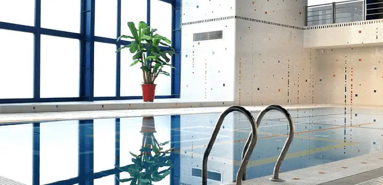 آموزش شنا استخر دانشگاه شریف