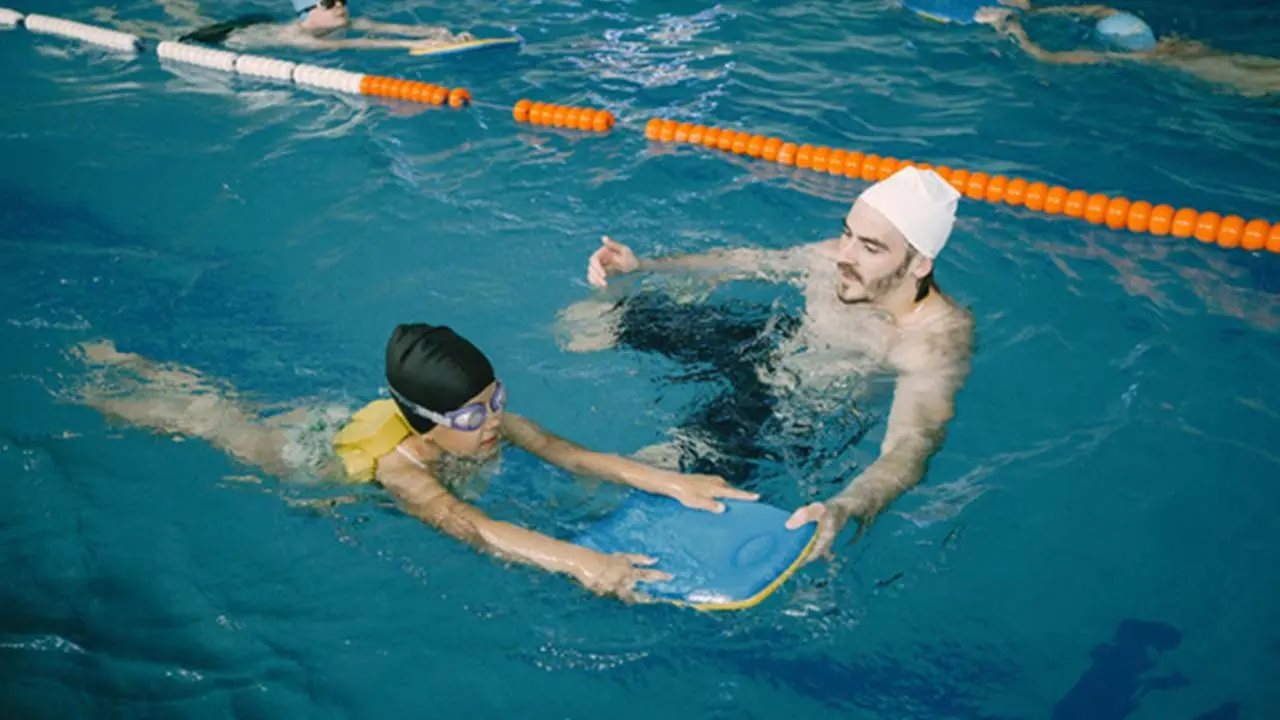 آموزش شنا کشوری