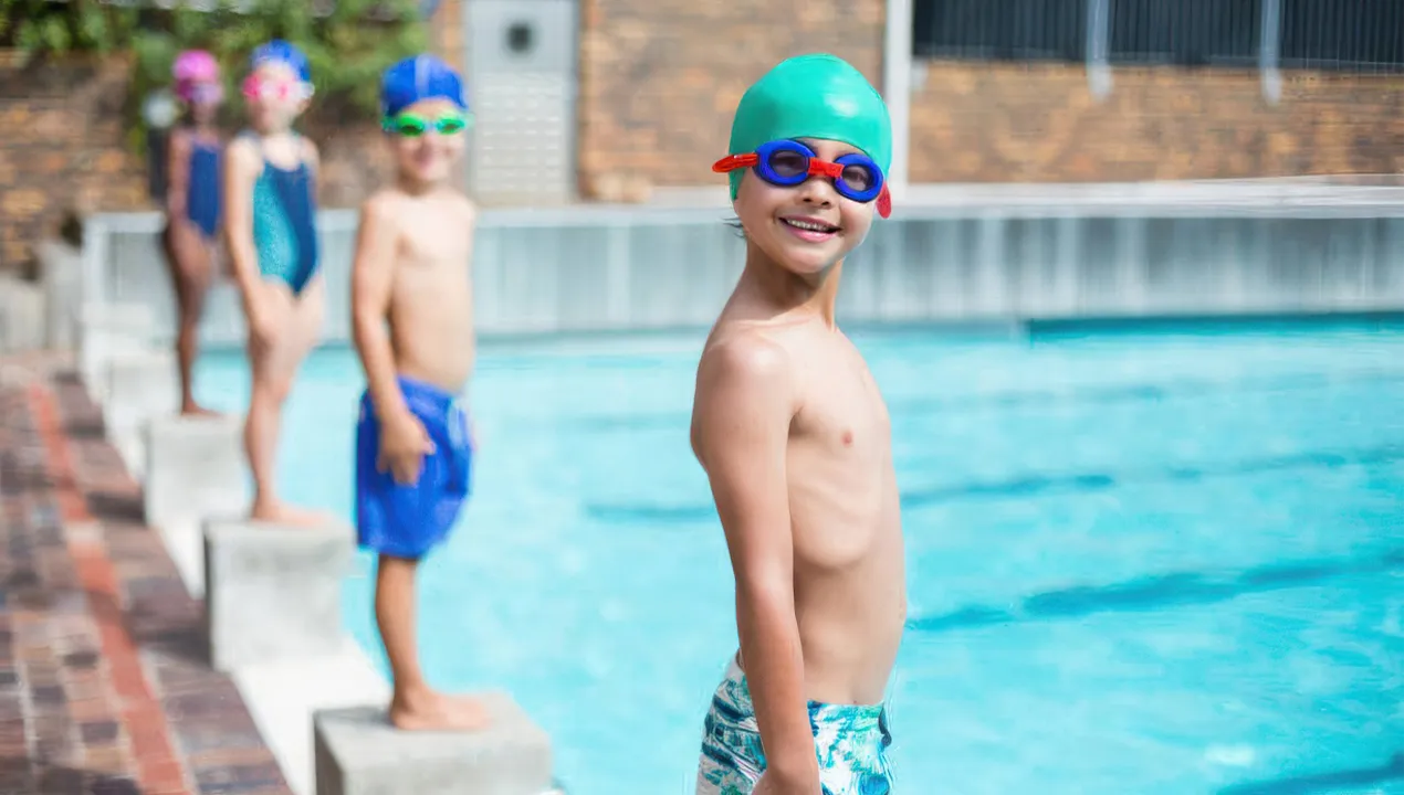 فواید شنا برای افزایش قد