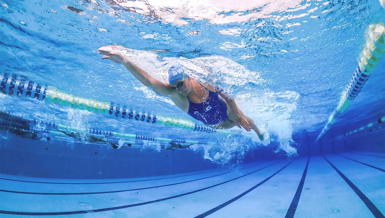 فواید شنا برای تناسب اندام