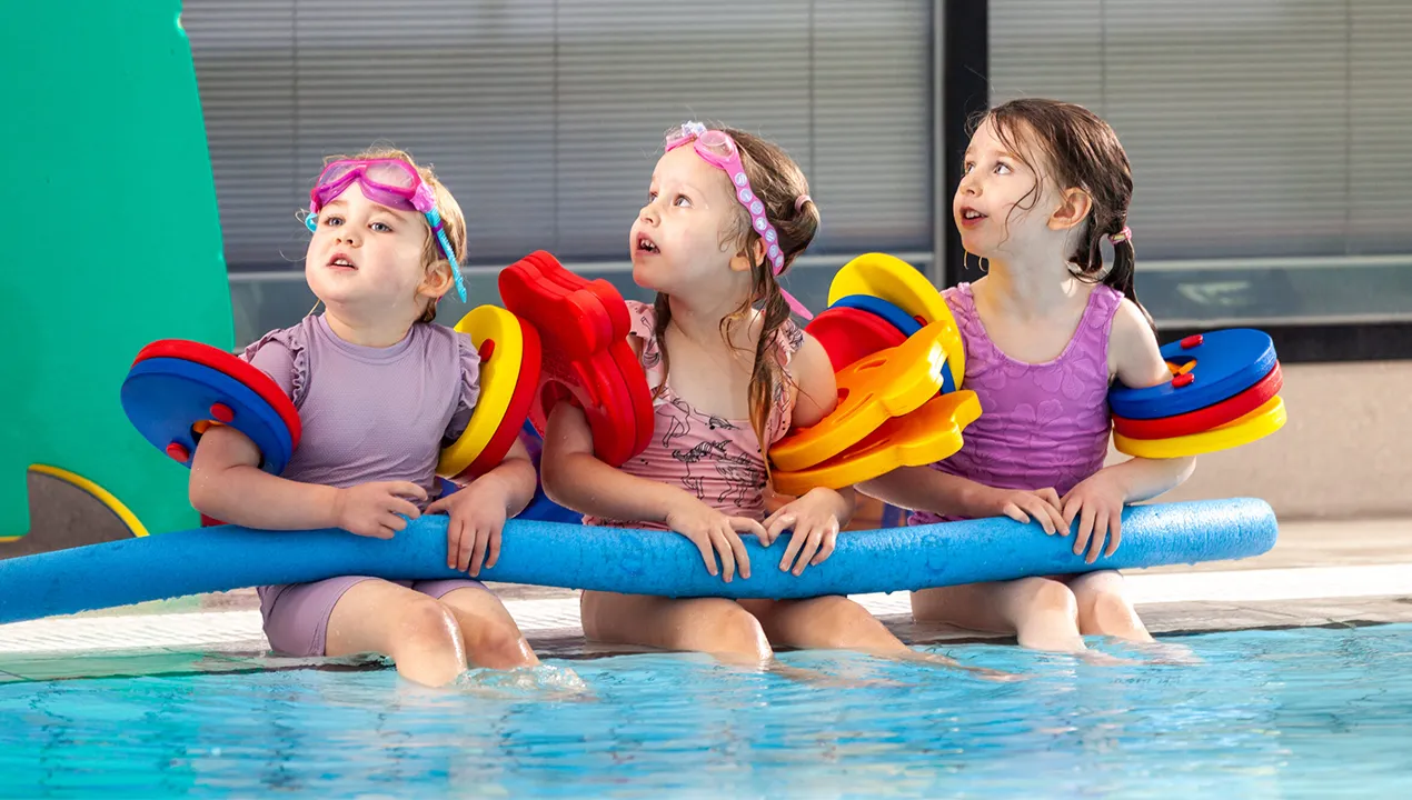 فواید شنا برای کودکان